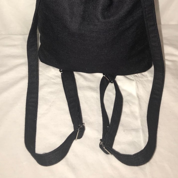 Backpack - Picture 3 of 5